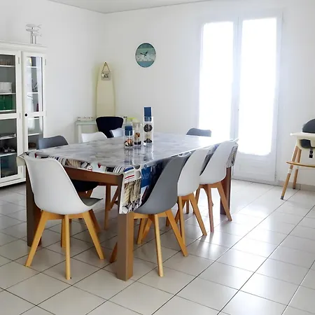 La Maison Des Salicornes Feriehus *